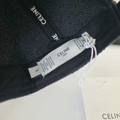 Caps