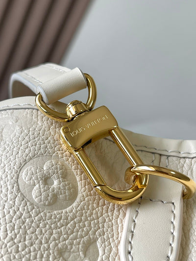 BABYLONE TOTE 31 IN WHITE MONOGRAM EMPREINTE LEATHER
