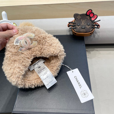 BEANIE HAT IN CAMEL BEIGE SOLF FLEECE 419713