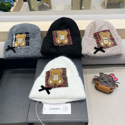 BEANIE HAT IN WHITE WOOL WITH BOW 421253