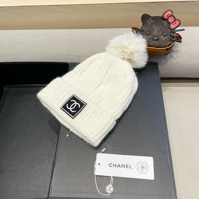 BEANIE HAT IN WHITE WOOL 422176