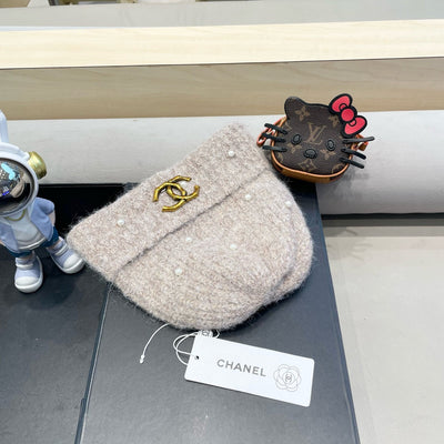 BEANIE HAT IN KHAKI BROWN WOOL 430084