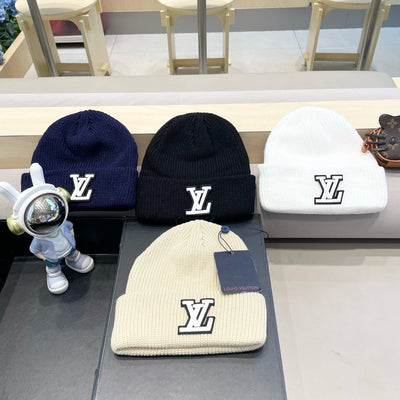BEANIE HAT IN BEIGE WOOL 435028