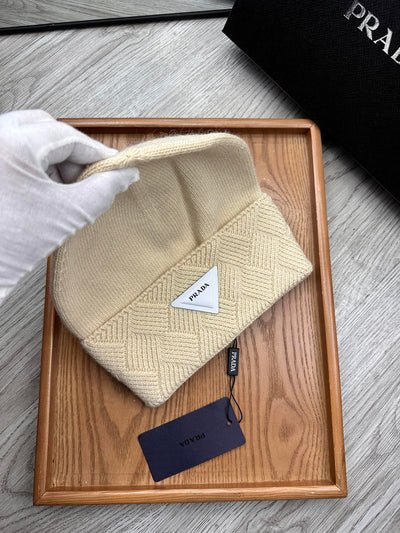 BEANIE HAT IN BISQUE BEIGE WOOL AND RABBIT FUR 342035