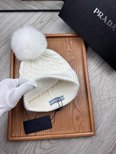 BEANIE HAT IN WHITE WOOL 352376