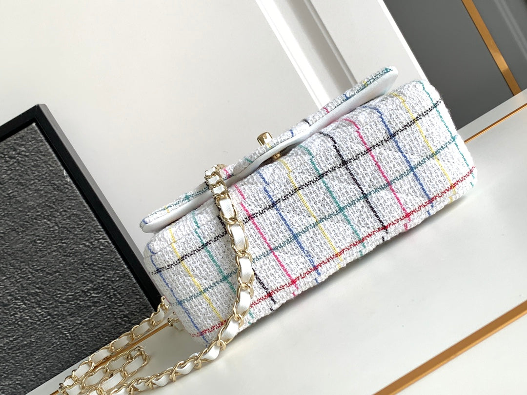 CC MEDIUM 25 FLAP BAG IN WHITE WOOL TWEED